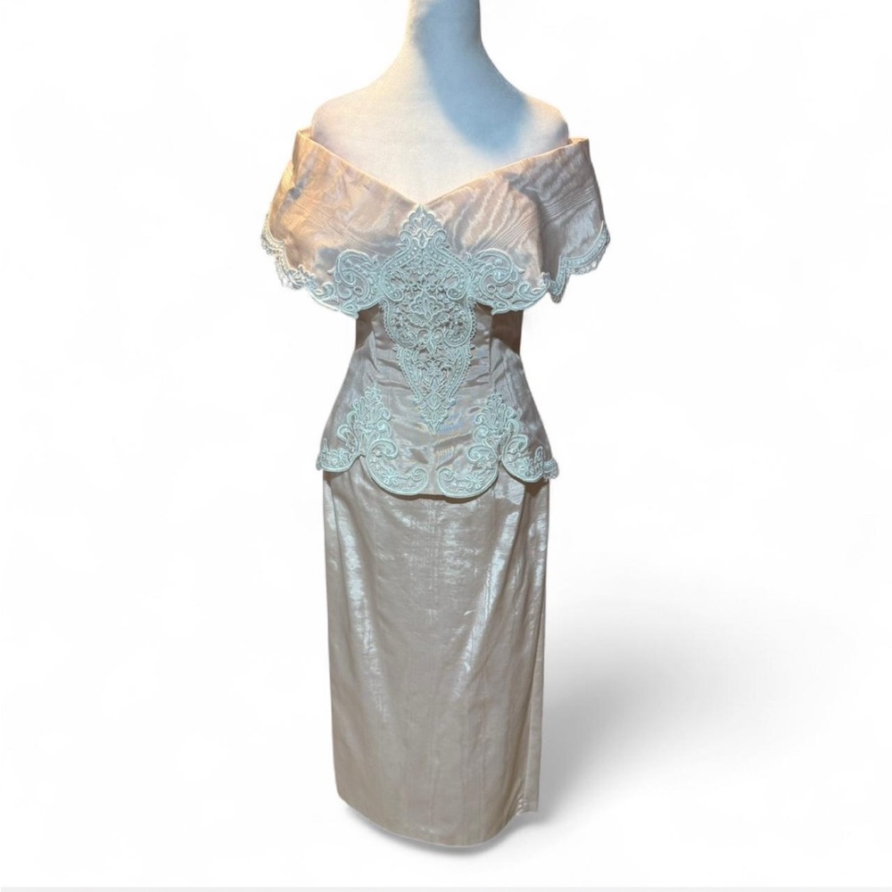 Scott McClintock designer 1980’s Vintage Retro Elegant Off-Shoulder Lace Dress - Picture 2 of 7